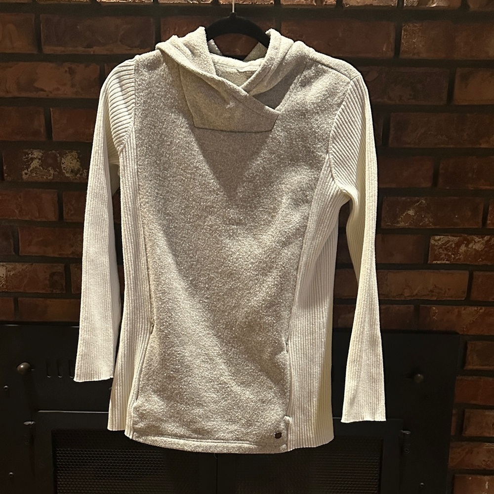 Royal Robbins Cream Cowl Neck Sweater